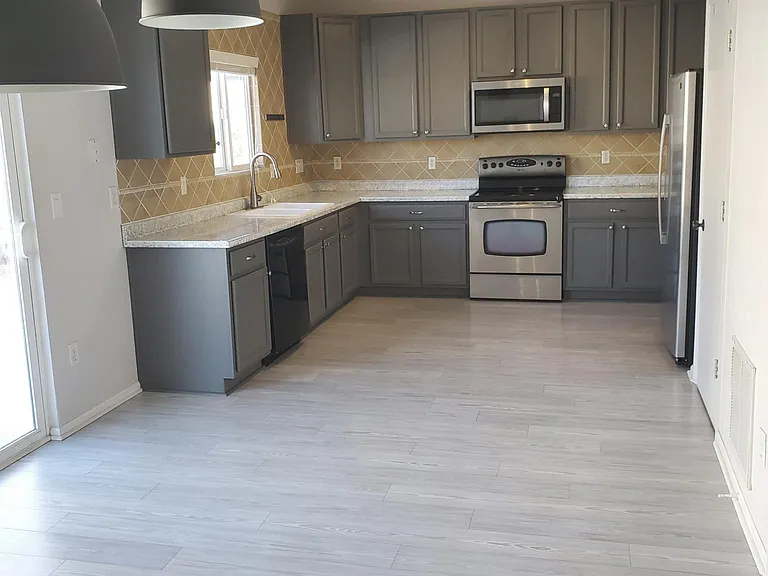 19443 E 59th Ave — Photo 8