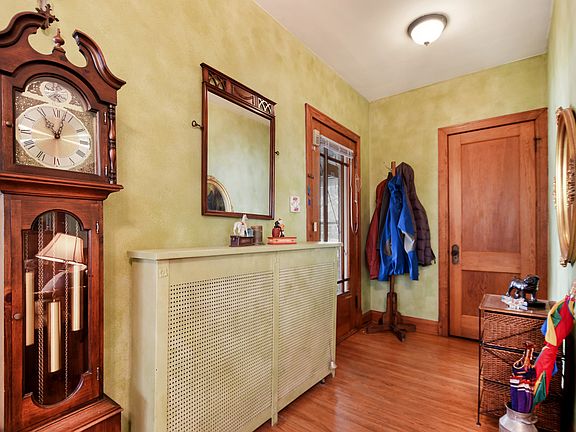 4th image of 506 Cowles Ave