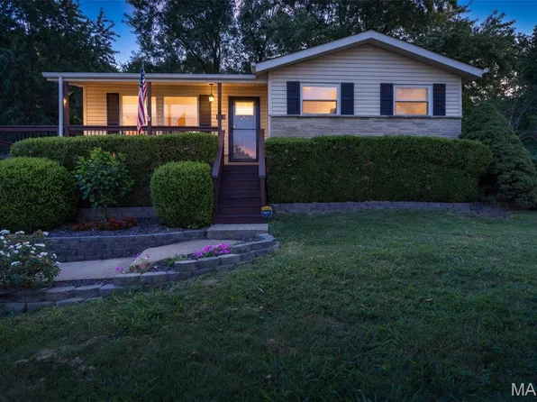 1998 Ridgeway Dr, Arnold, MO 63010
