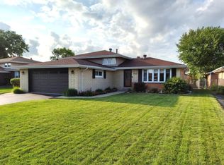 7922 W 81st St, Bridgeview, IL 60455