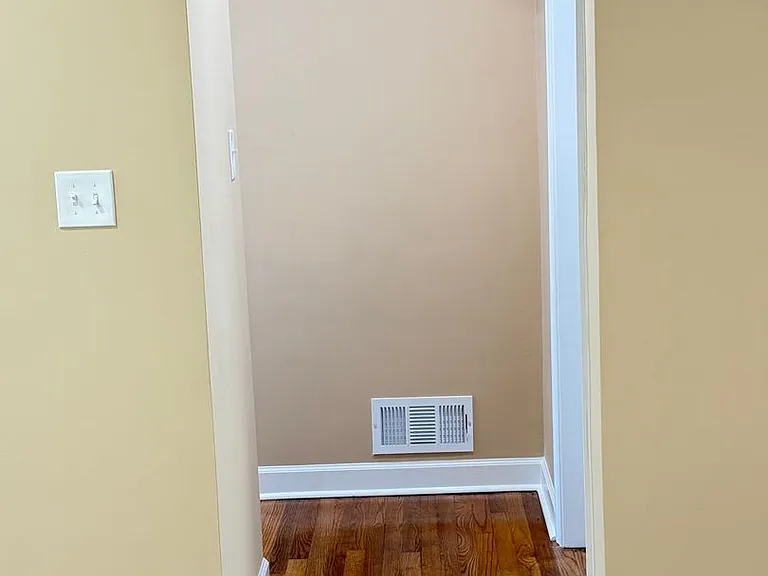 8804 Bradford Rd — Photo 6