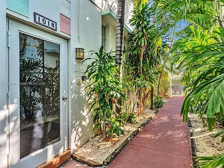 1018 Euclid Ave #2 — Photo 3