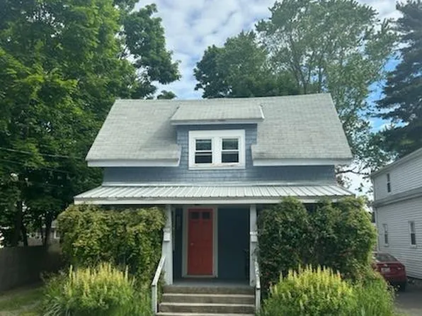 109 Park Dr, Riverside, RI 02915