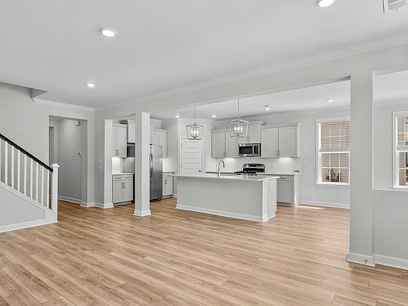 3rd image of 217 Omalley Dr