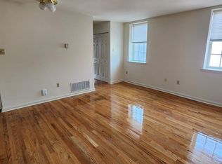 710 S 11th St APT 3B, Philadelphia, PA 19147