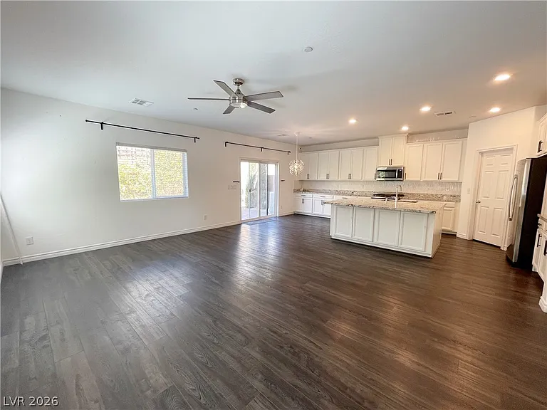 7035 Denio Island St — Photo 2