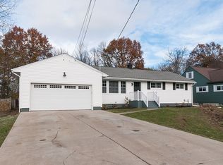 1200 Rose Ave, Girard, OH 44420