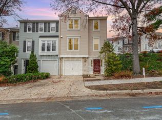 29 S Floyd St, Alexandria, VA 22304