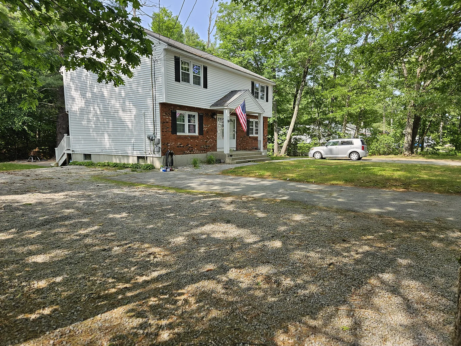 2 bed, 1026 sqft, $2,400 — Photo 3
