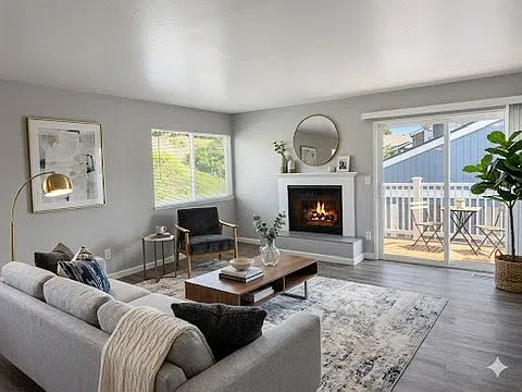 1830 Dolphin Dr — Photo 2