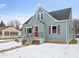 1350 Cass St, Green Bay, WI 54301