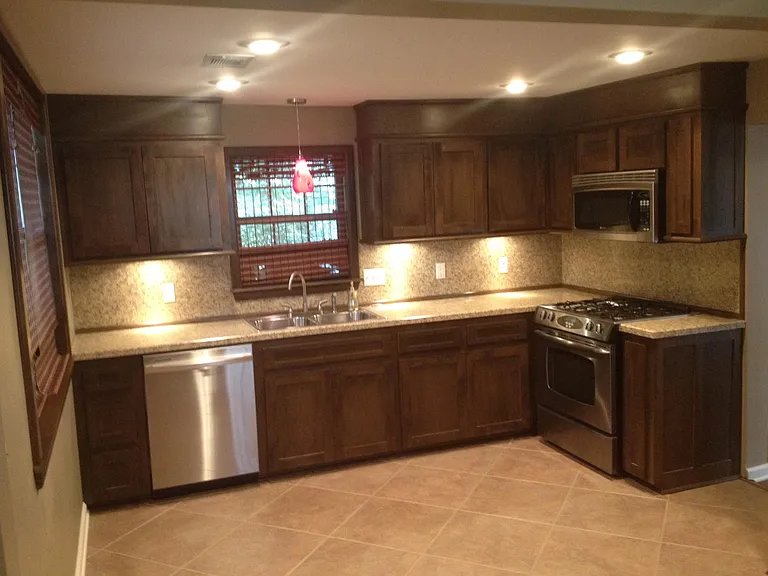 716 N Taylor St — Photo 10