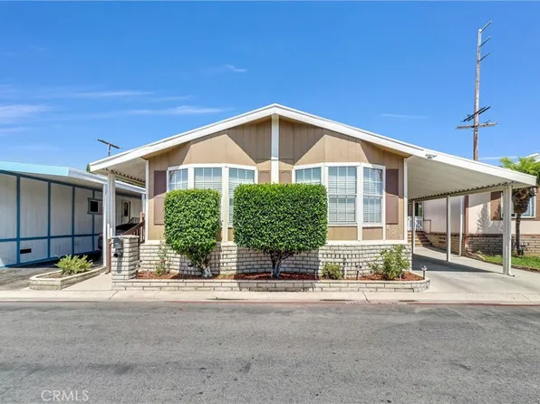 623 Flintstone Dr, Santa Ana, CA 92704