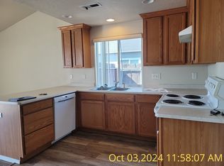 740 Crystal Dr #740, Eagle Pt, OR 97524