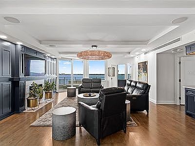 3rd image of 3435 Bayshore Blvd APT 1400N