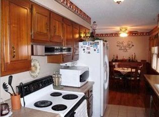 828 Trinity Ct, Newton, KS 67114