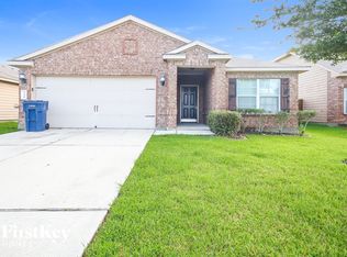 7030 Dahlia Rd, Baytown, TX 77521