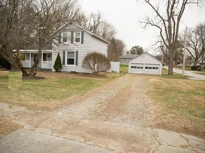 386 Milan Ave, Amherst, OH, 44001