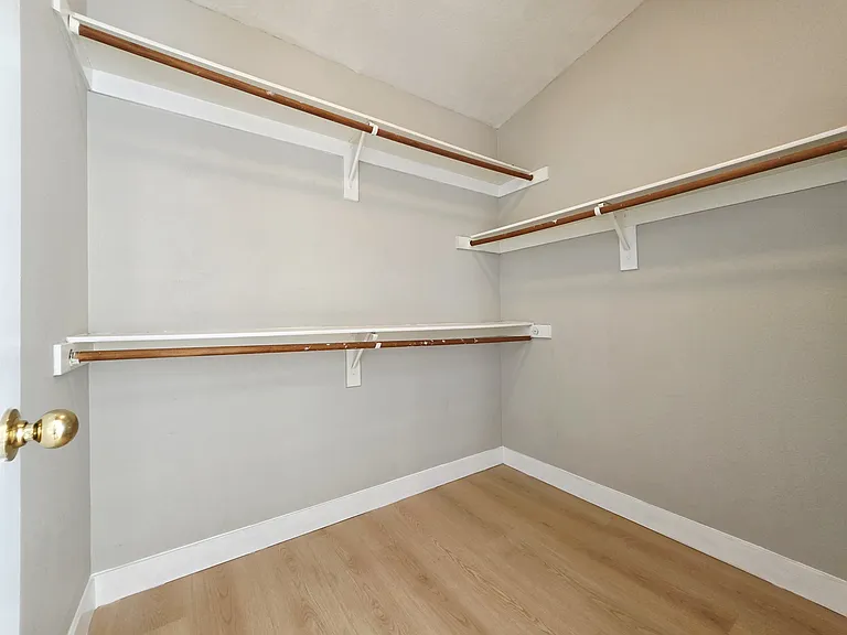 7724 Pacific Rim Ct — Photo 22