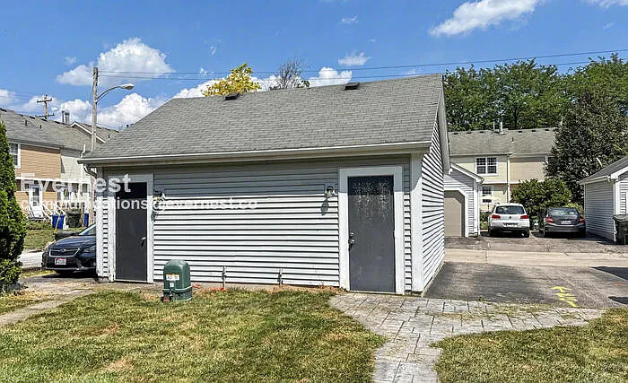 1268 Michigan Ave — Photo 24