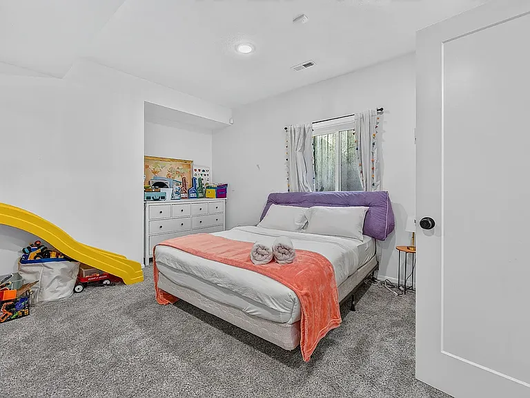 1742 Belleview Ave — Photo 37