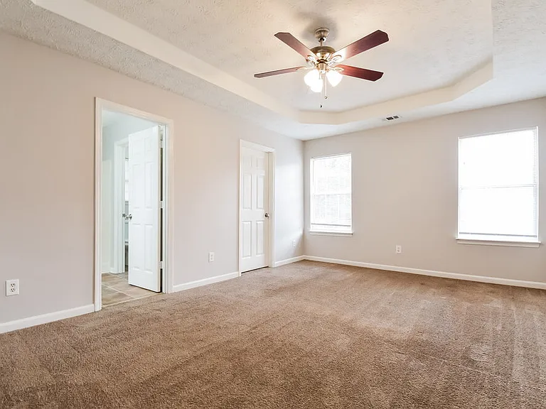 3791 Landgraf Cv — Photo 13