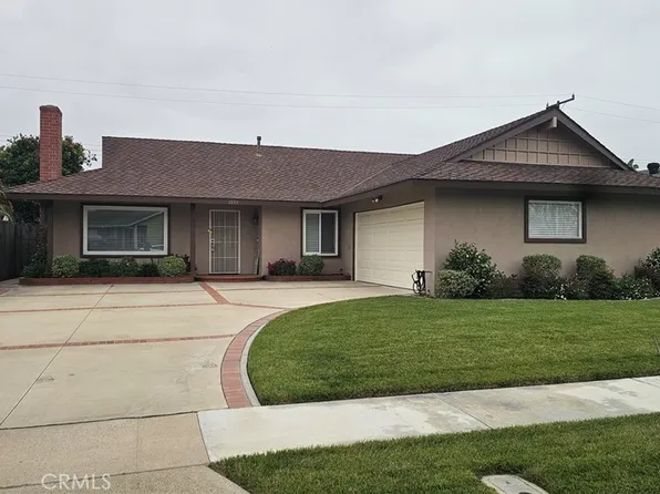 15311 Rushmoor Ln, Huntington Beach, CA 92647
