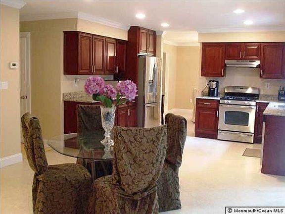 2nd image of 1628 Tilford Blvd