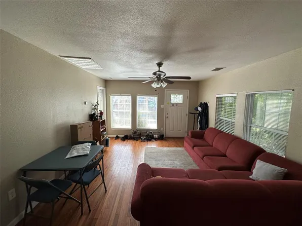 907 E 39th St, Austin, TX 78751