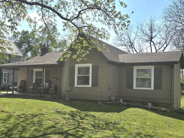103 Mitchell Street, Greenfield, MO 65661