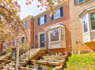 7447 Timberock Rd, Falls Church, VA 22043