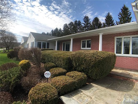 2nd image of 1297 Bell Dr