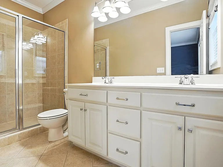 104 W Savannah Ridge Rd — Photo 18