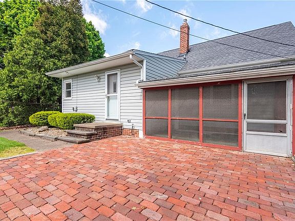 2nd image of 4127 West Blvd