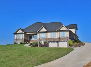 385 Shimmering Moon Dr, Somerset, KY 42503