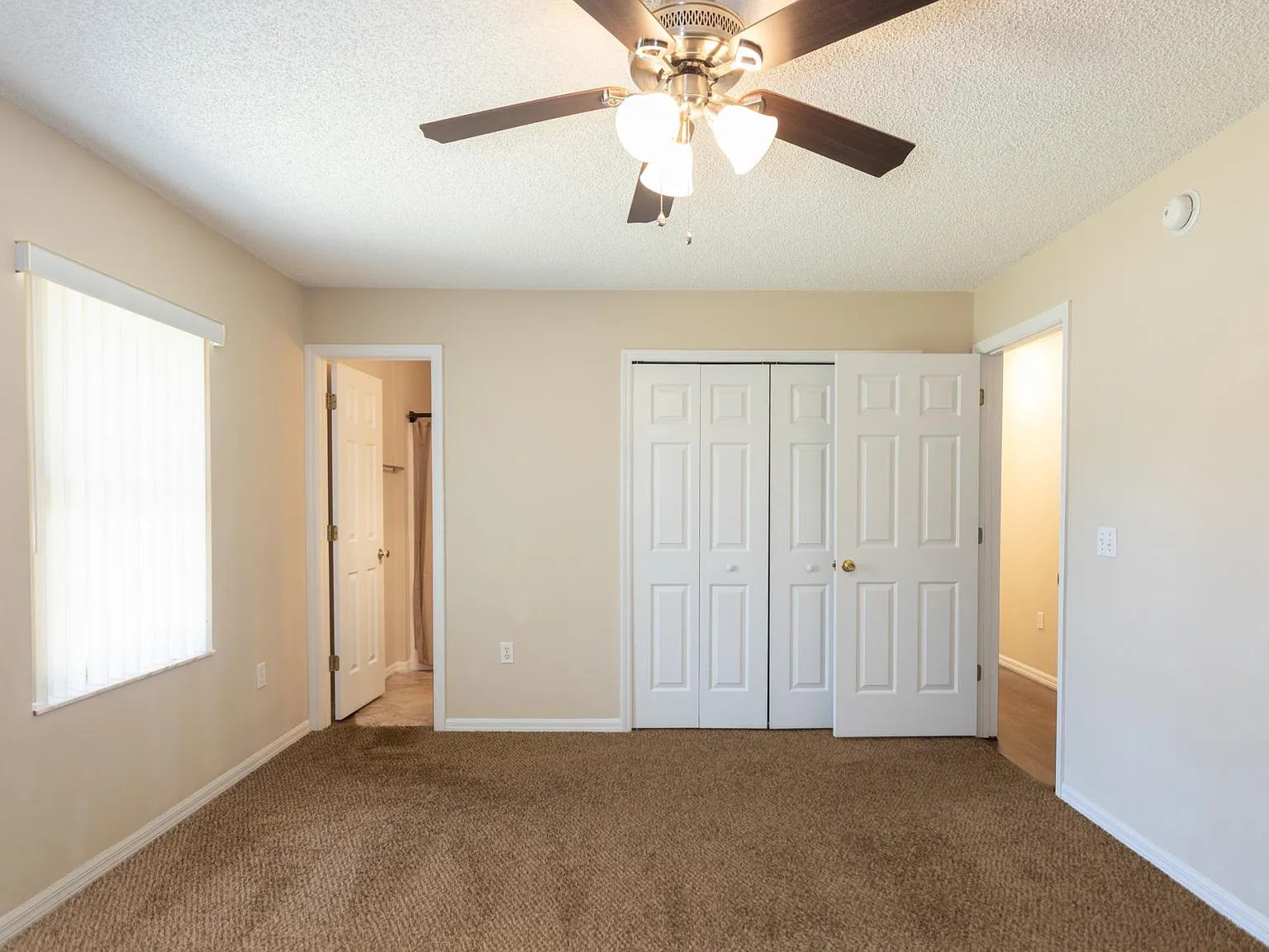 3 bed, 1162 sqft, $1,750 — Photo 3