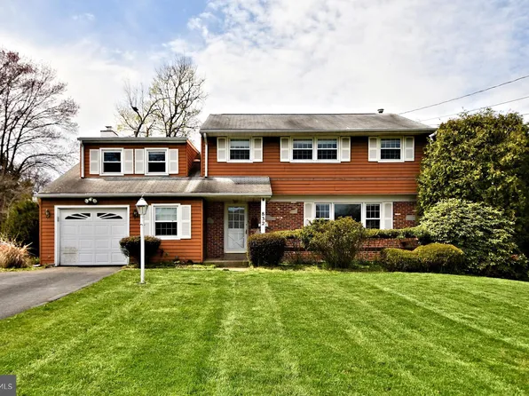 832 Saint Davids Ave, Warminster, PA 18974