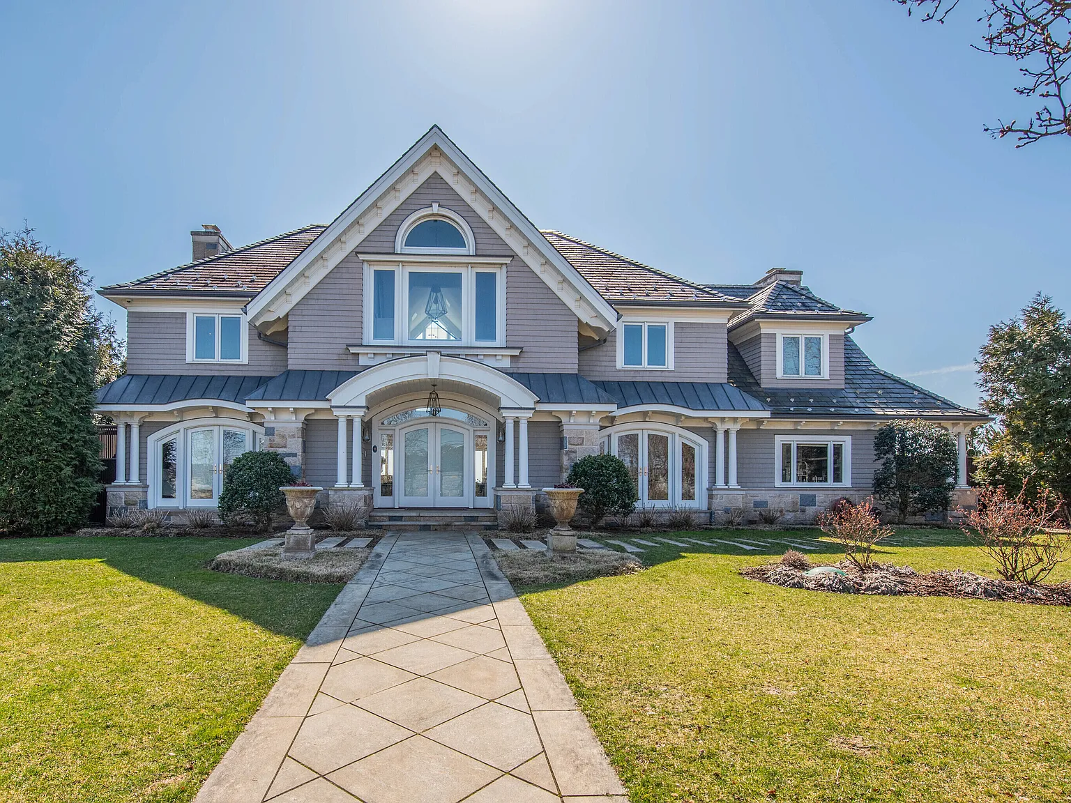 5 bed, 7.0 bath, 3955 sqft, $50,000 — Photo 4