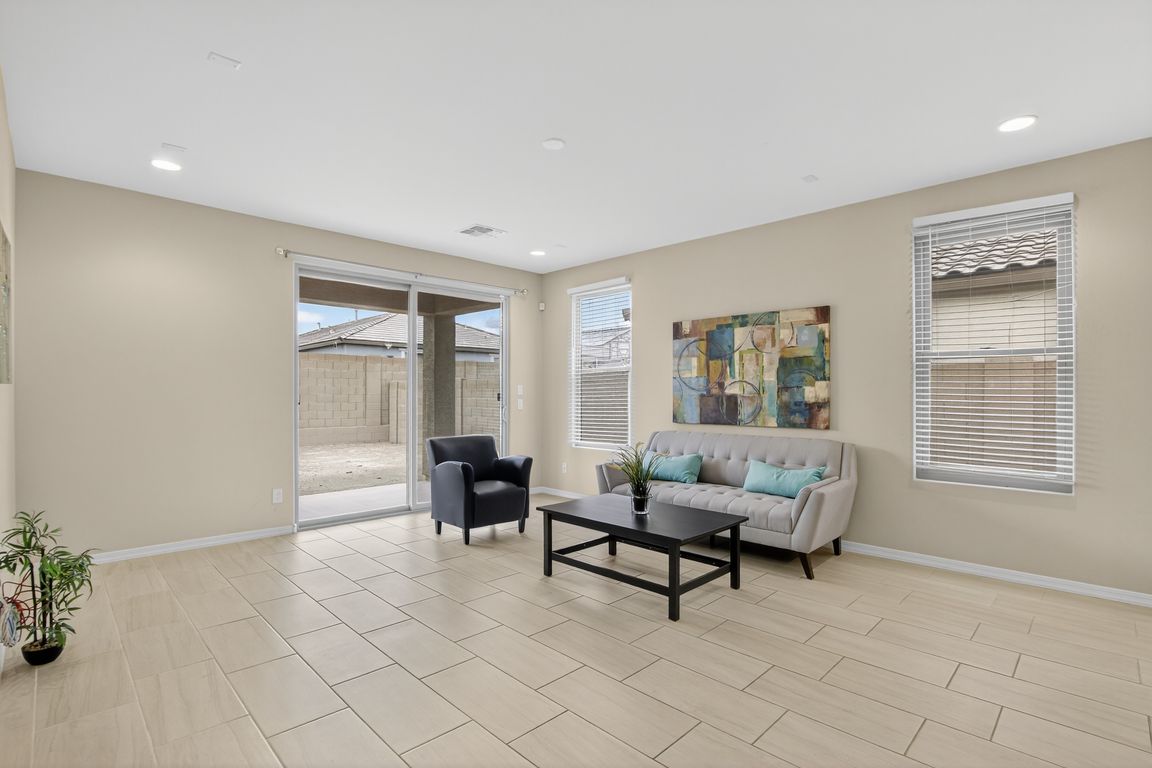 next background image