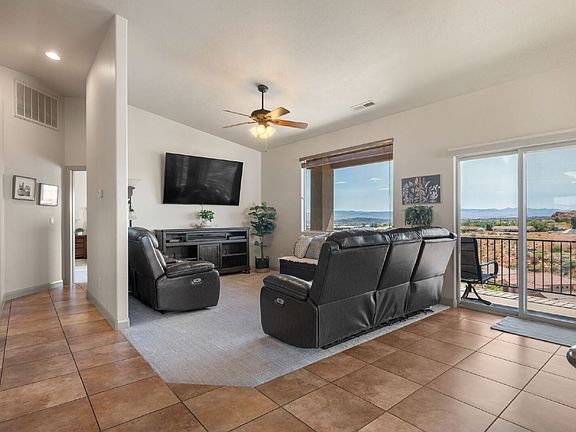 5th image of 481 W Omni Ln