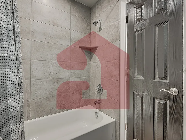 208 E Mosier St — Photo 51