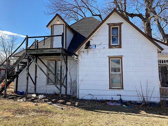2nd image of 908 E McPherson St