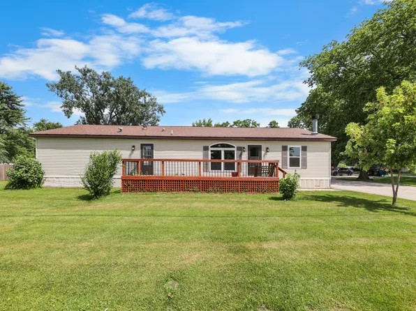 40 E Livingston St, Godley, IL 60407
