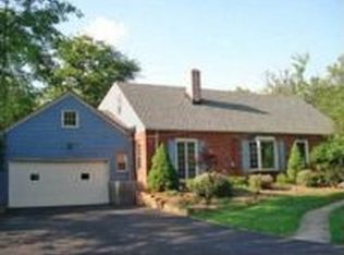 5110 W Pleasant Valley Rd, Parma, OH 44134