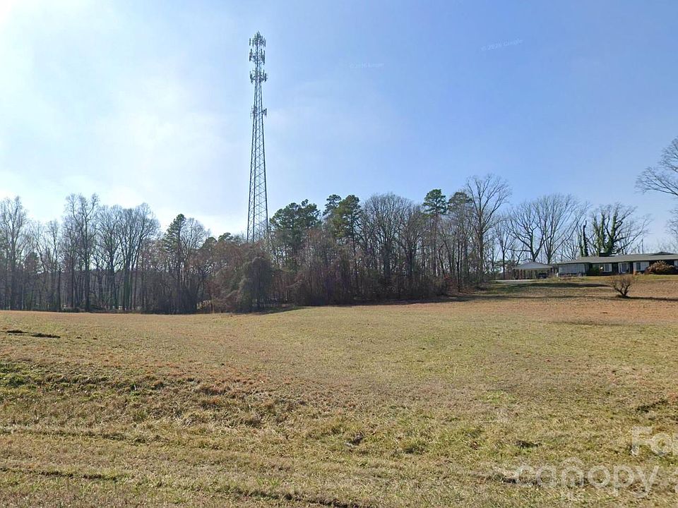 1st image of 8 Springs Rd #8