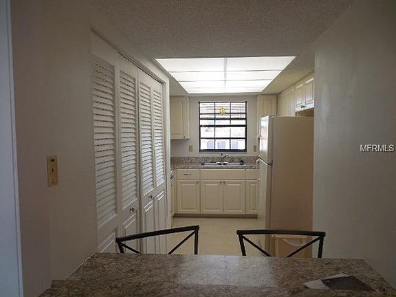 5th image of 150 Englewood Isles Pkwy Unit 205