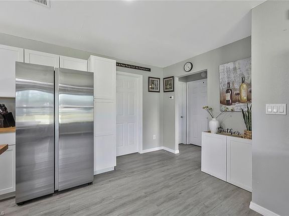 5th image of 4215-4217 Pine Drop LN