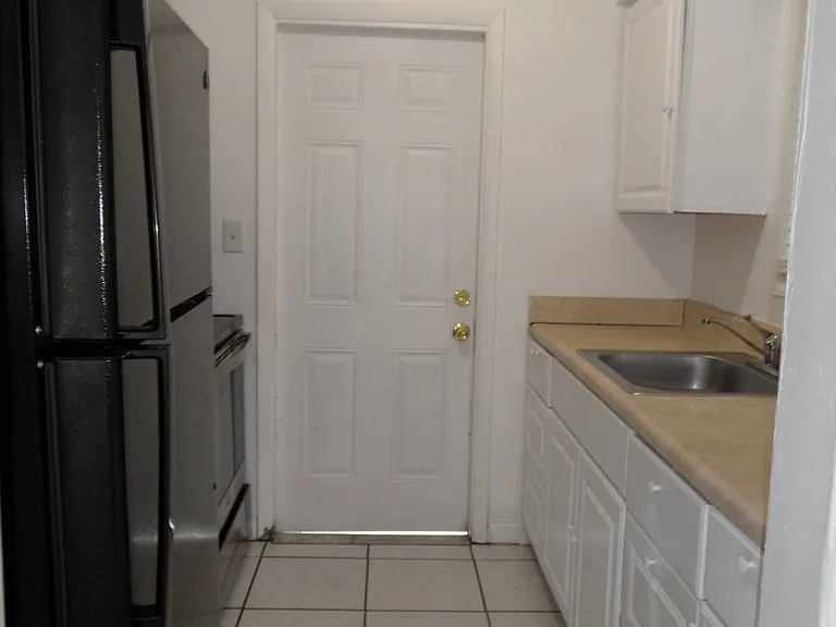 3021 NE 7th Ave #D — Photo 14