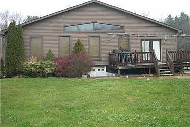 2nd image of 42 E 3rd Ave