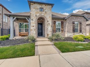 903 Crystal Oak Ln, Arlington, TX 76005